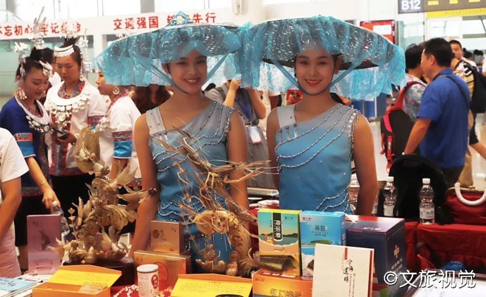 搭乘首發(fā)高鐵，海真珠珍珠粉抵達東方明珠